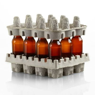Polpa moldada da garrafa de vidro de vinho que empacota as bandejas moldadas ISO14001 da polpa