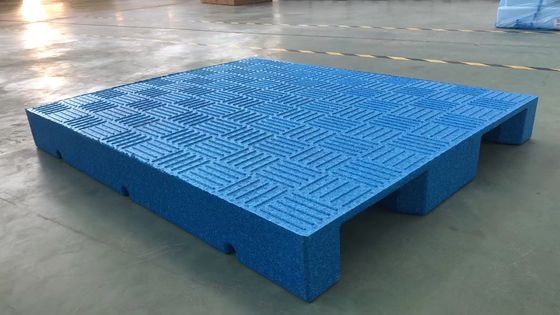 Paleta de EPP leve e durável, adequada para armazenagem e transporte